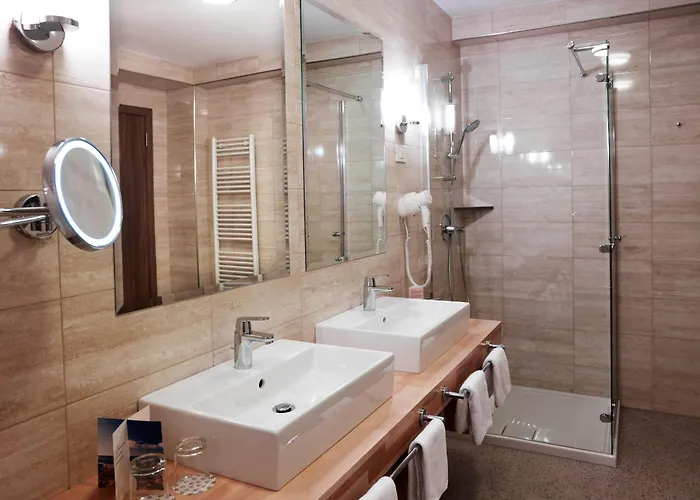 מלון Wellness Apollo - Terme & Wellness Lifeclass 4*